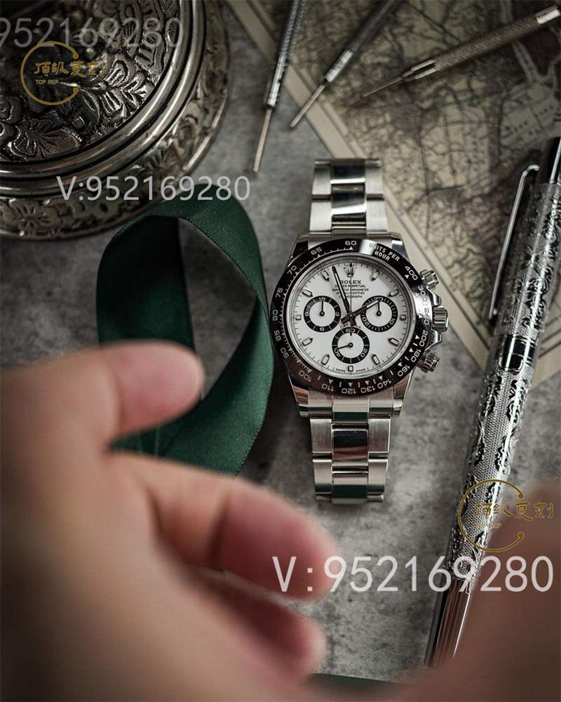 BT廠勞力士4130機(jī)芯迪通拿對比正品怎么樣,還值得買嗎-復(fù)刻表