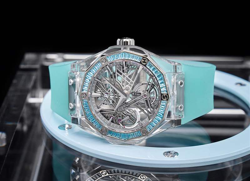 恒寶經(jīng)典融合Tourbillon Sapphire Orlinski限定款?yuàn)W林斯基陀飛輪腕表-復(fù)刻表