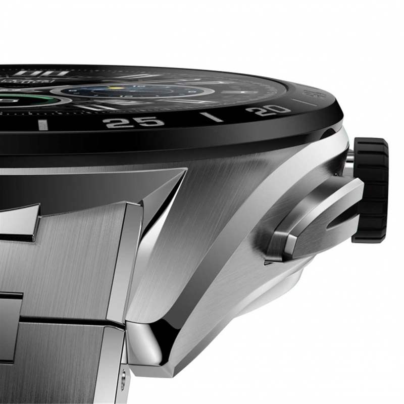 泰格豪雅Connected Calibre E4同時(shí)帶來42mm與45mm全新設(shè)計(jì)細(xì)節(jié)更多-復(fù)刻表