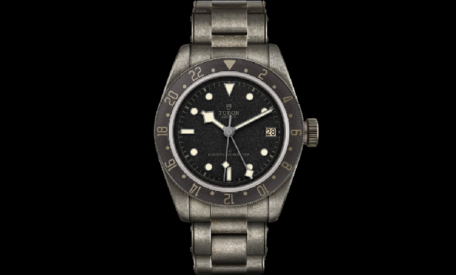舊得好犀利！TUDOR為ONLY WATCH 2021打造Black Bay GMT One兩地時(shí)間仿舊設(shè)計(jì)腕表-復(fù)刻表