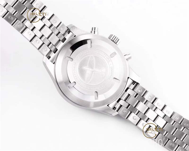 V6廠萬國噴火戰機377719復刻表與zf廠那個值得入手呢-復刻表