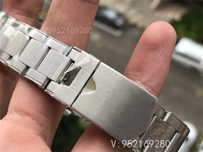 ZF廠帝舵碧灣M79030N腕表頂級復(fù)刻版本對比正品怎么樣-復(fù)刻表