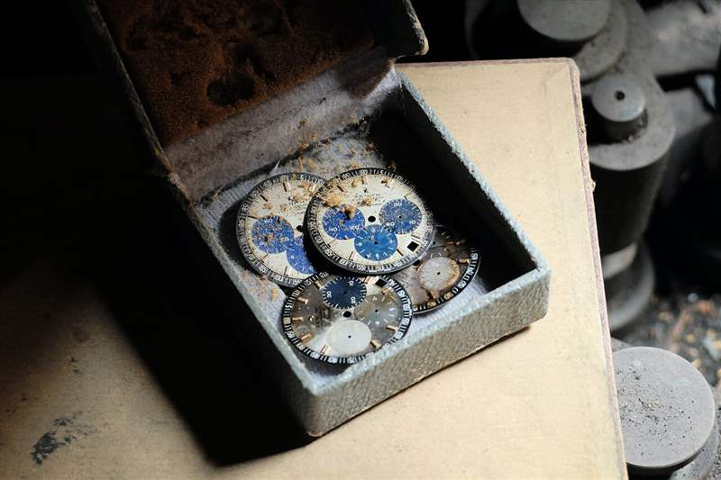 真力時(shí)38毫米三小盤計(jì)時(shí)腕表03.Z386.400/60.C843-復(fù)刻表