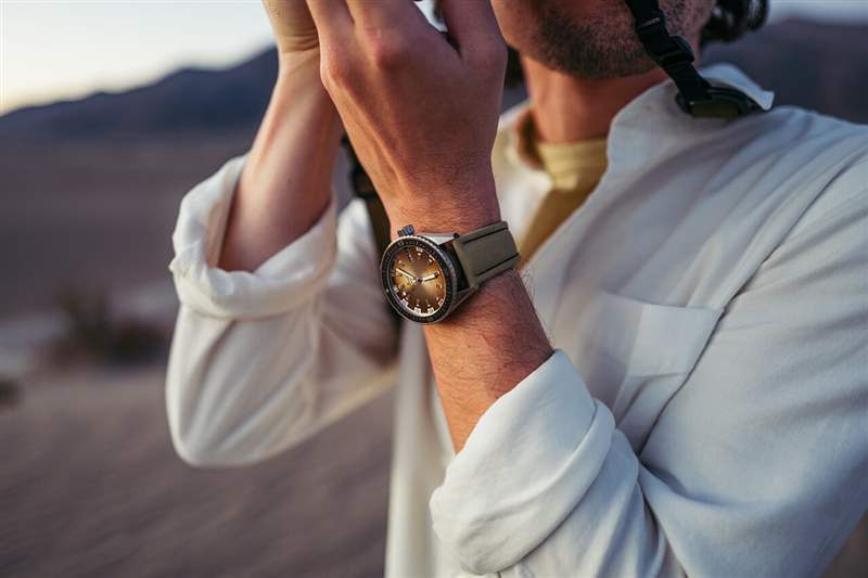 寶珀五十噚5052深海潛水艇Day Date Desert-復刻表