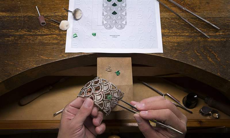 重磅彩寶,色彩迸發(fā)|BVLGARI頂級珠寶暨復雜腕表展-復刻表