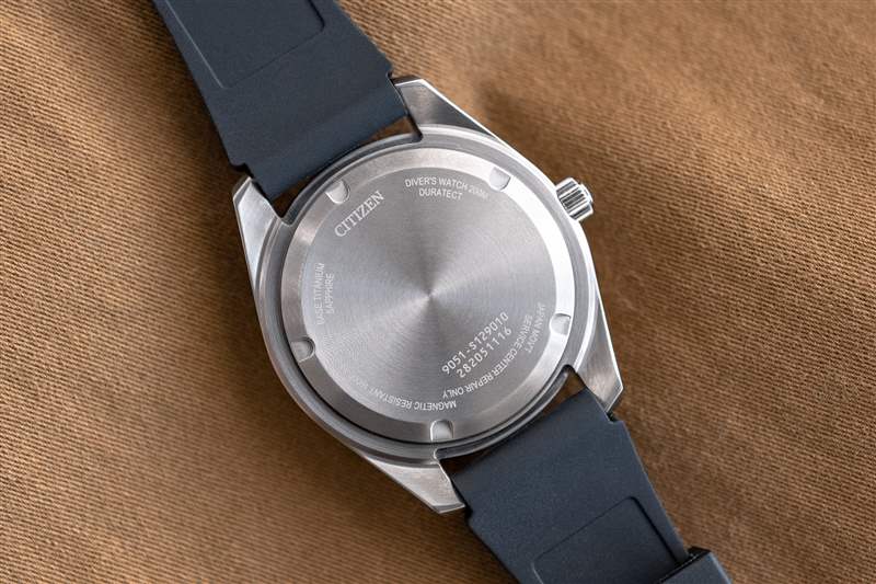 動手實(shí)踐公民的最新鈦潛水手表是沒有重量的新復(fù)古-復(fù)刻表