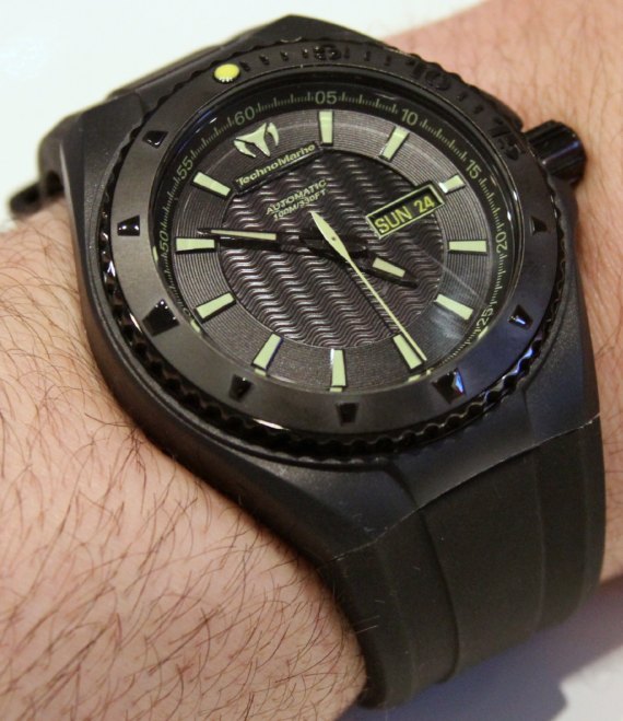 泰諾船舶重返市場(chǎng)四分之一橙圈腕表-復(fù)刻表