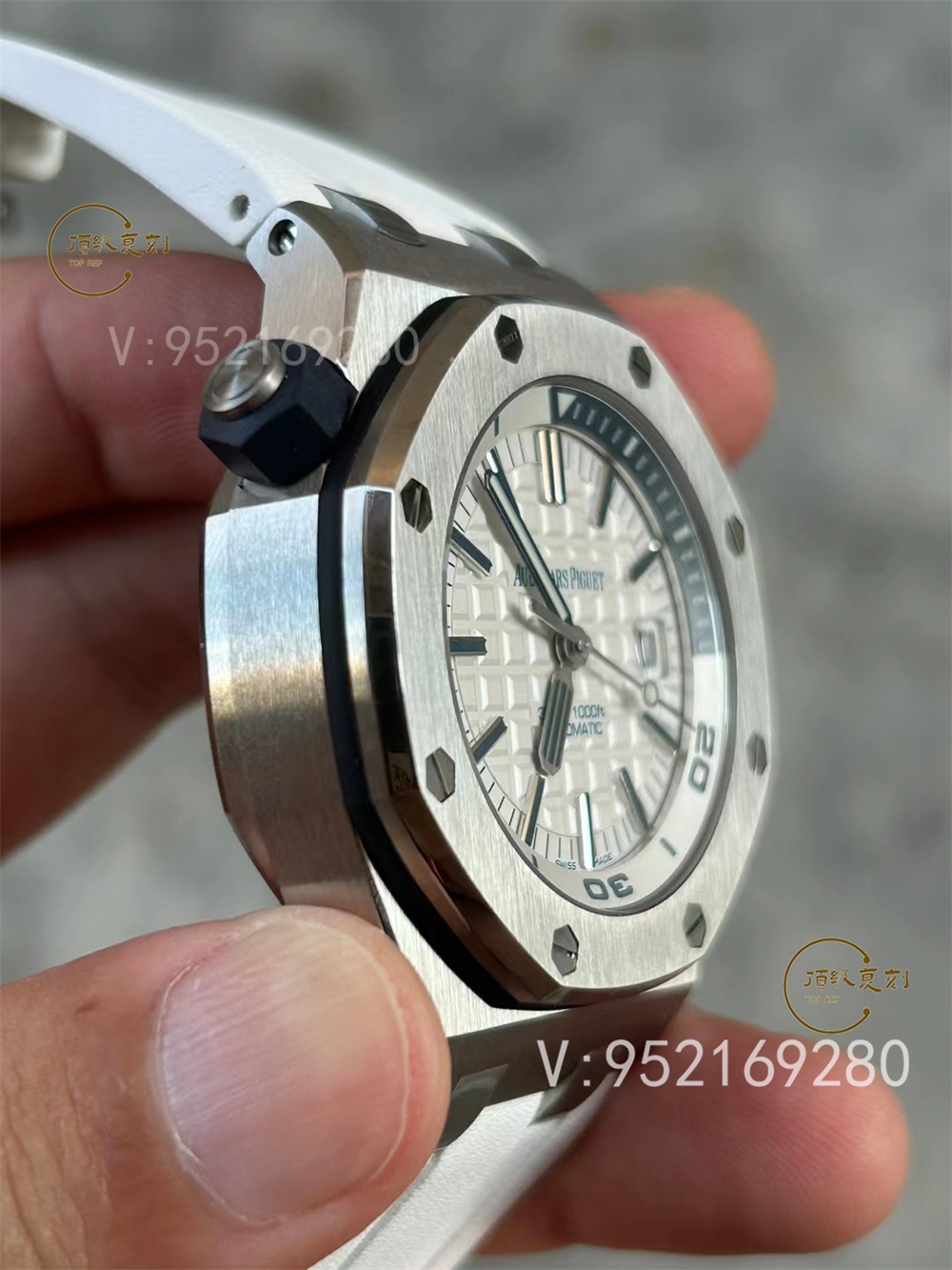 APS廠愛彼AP15710新配色綠/白盤一體機(jī)做工怎么樣-復(fù)刻表