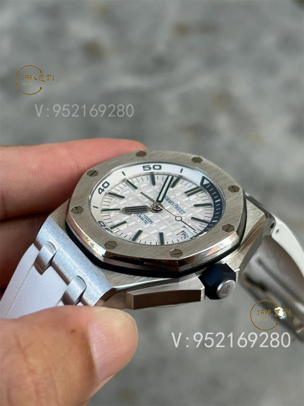 APS廠愛彼AP15710新配色綠/白盤一體機(jī)做工怎么樣-復(fù)刻表