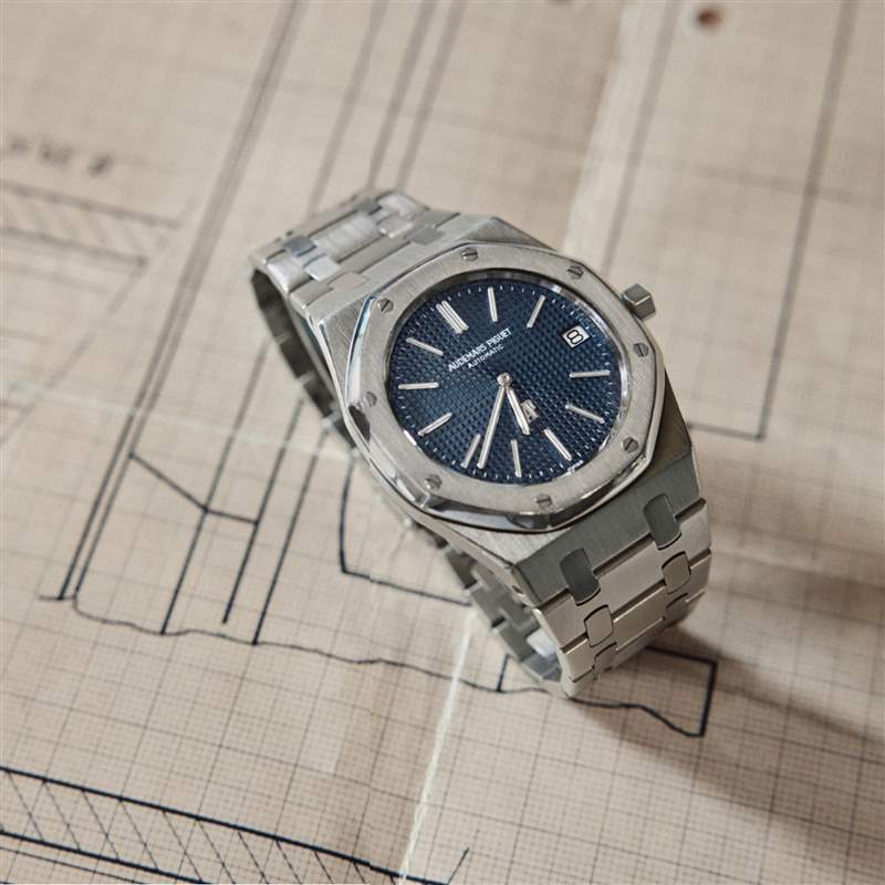 AP皇家橡樹Jumbo16202ST手表最新行情溢價(jià)驚人堪稱運(yùn)動(dòng)表天花板-復(fù)刻表