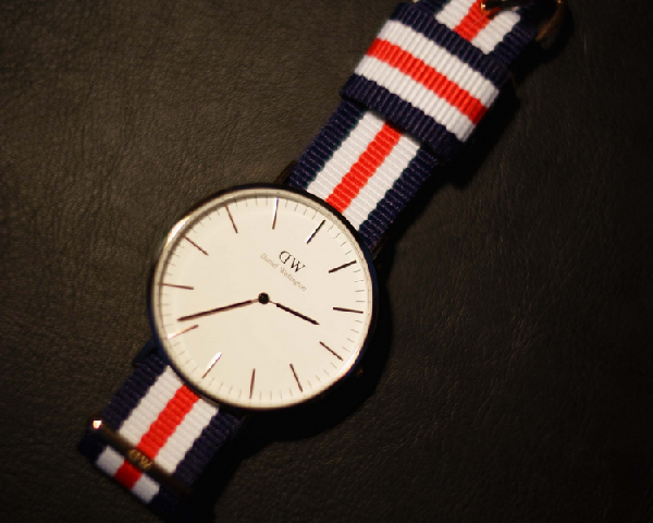 DW和CK手表哪個好一點(diǎn)(DW和CK手表哪個牌子大)-復(fù)刻表