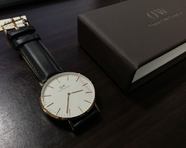 DW和CK手表哪個好一點(diǎn)(DW和CK手表哪個牌子大)-復(fù)刻表