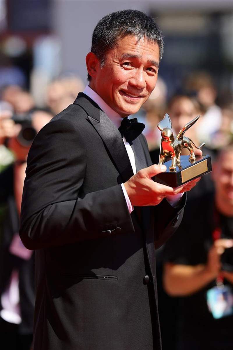 梁朝偉勇奪威尼斯終身成就獎(jiǎng)成亞洲首例手上配飾反映個(gè)人特質(zhì)-復(fù)刻表