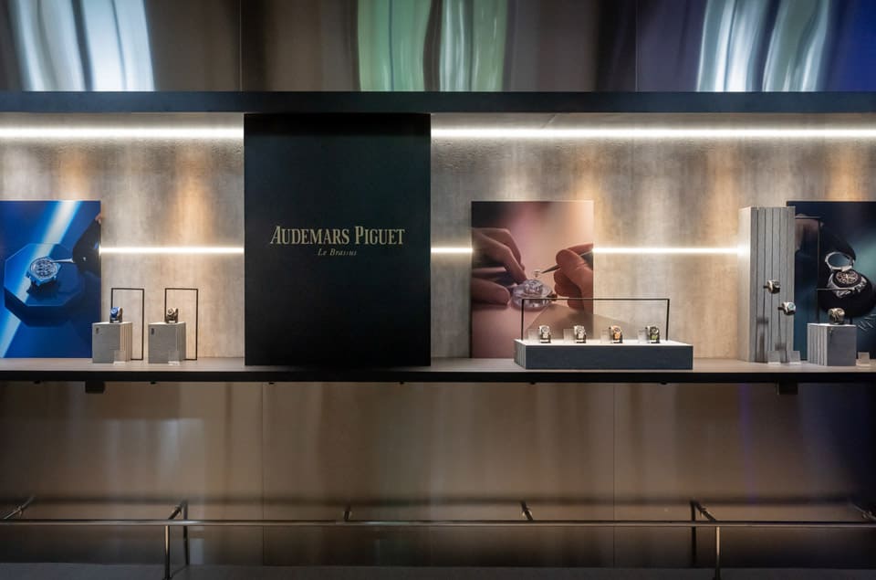 愛彼復雜功能大師腕表鑒賞會罕見匯聚近30只古董和現(xiàn)代名作兩位重量級人物亦現(xiàn)身-復刻表