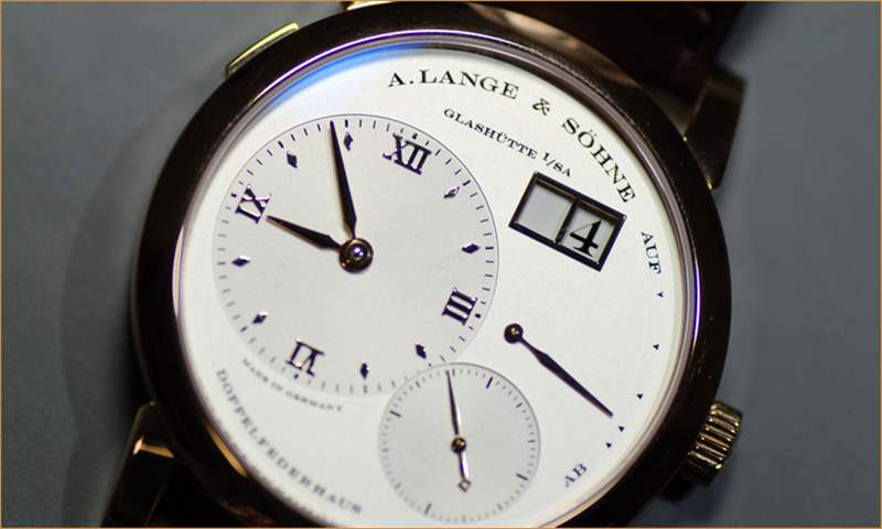 朗格手表和百達(dá)翡麗哪個(gè)好(朗格和百達(dá)翡麗檔次對(duì)比)-復(fù)刻表