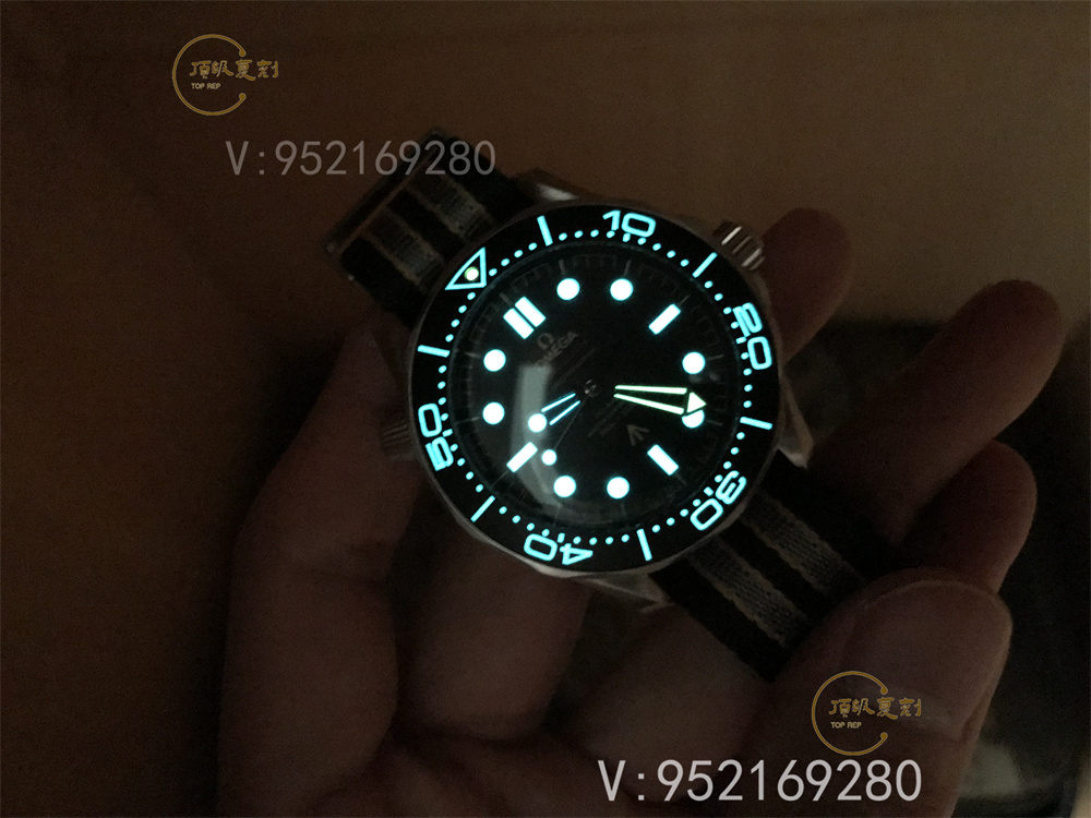 VS廠歐米茄海馬300龐德007無暇赴死深度評測,8806機芯怎么樣-復刻表
